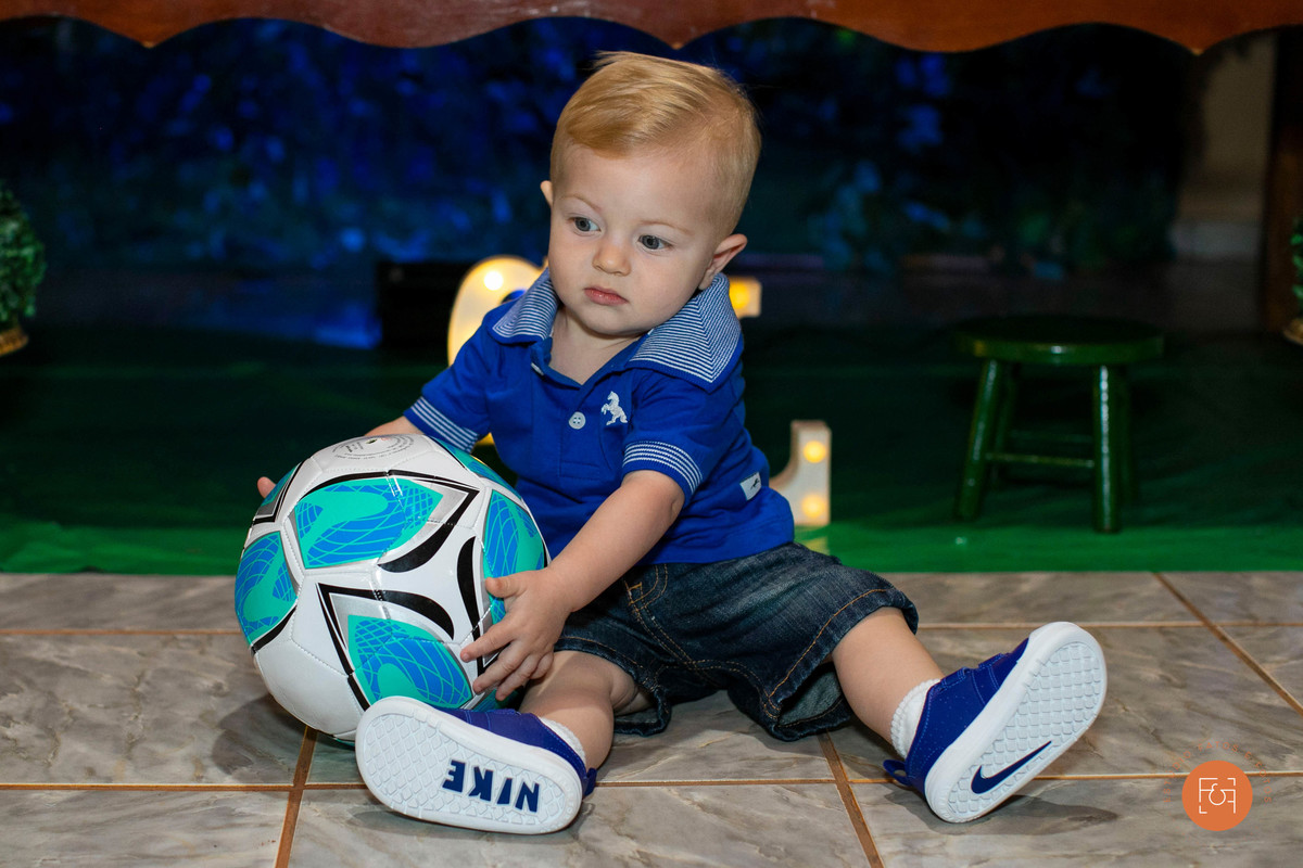 aniversariante com bola