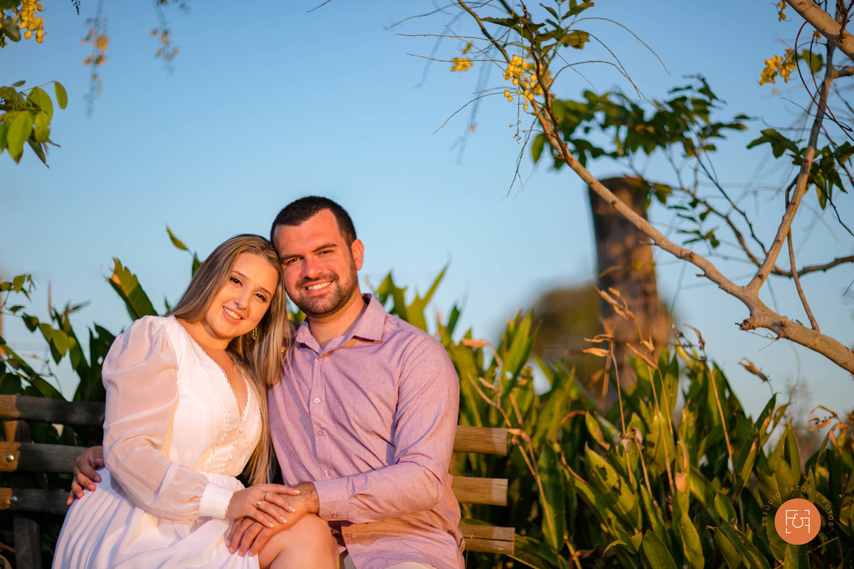 Pré Wedding olhando o horizonte