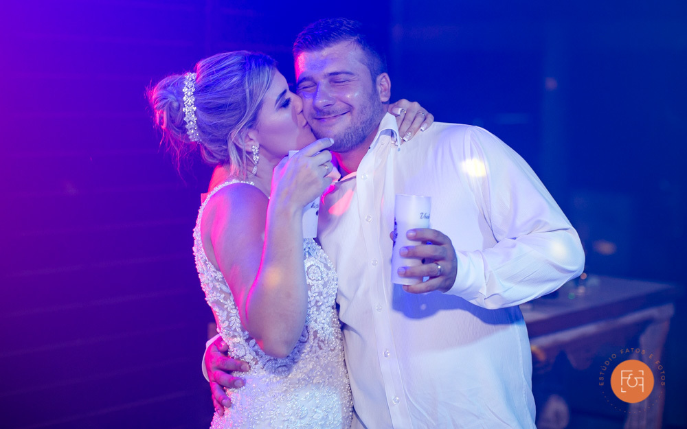 Casal na pista de dança