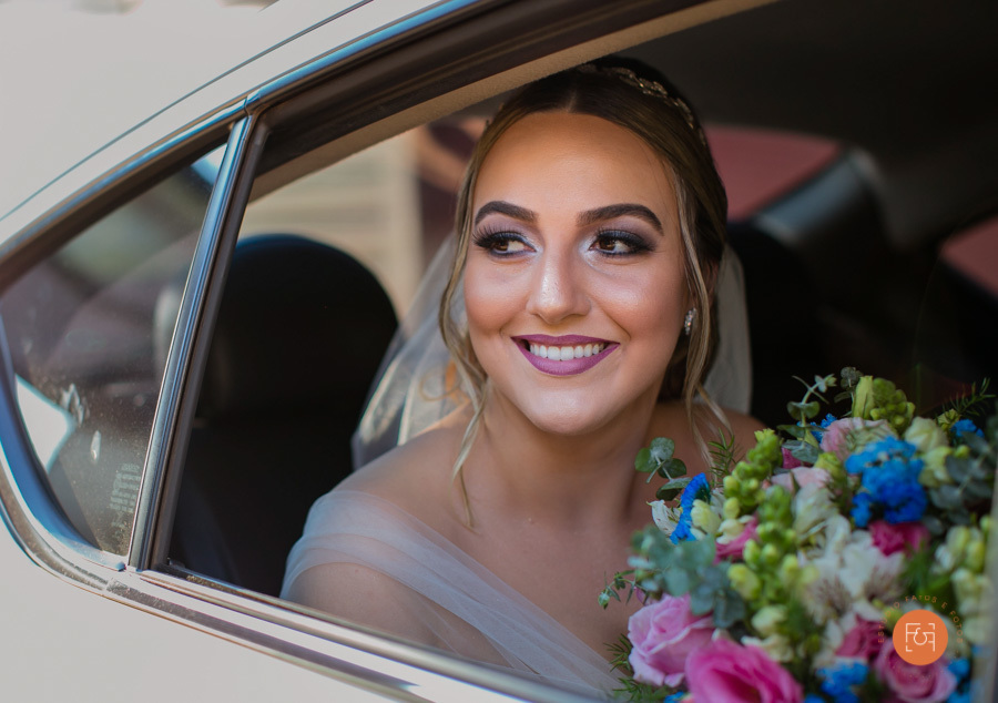 noiva no carro