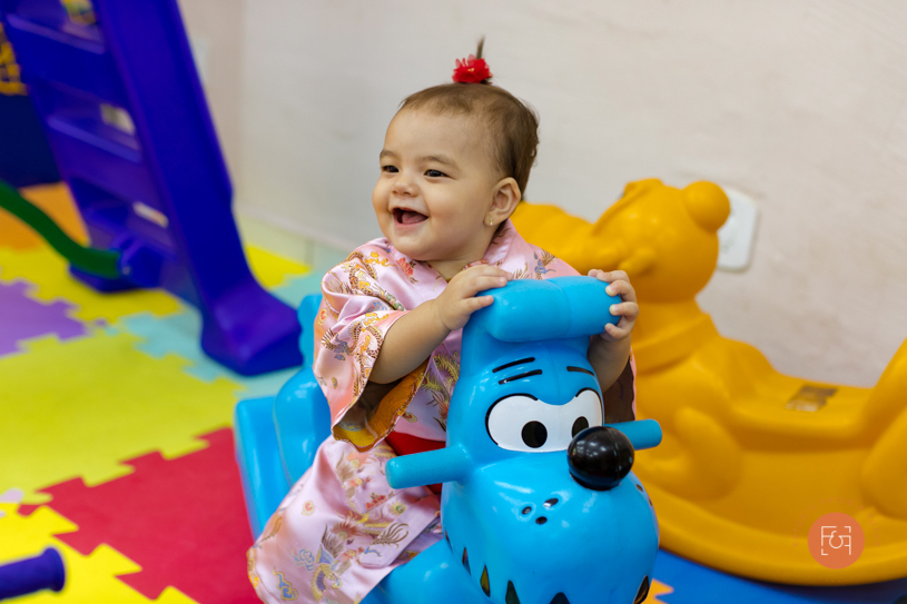 aniversariante menina no brinquedo