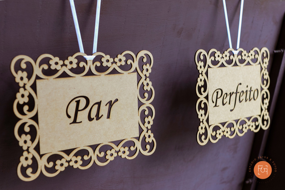 decoração cadeira com placas