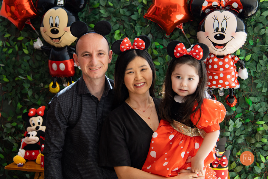 aniversariante menina com os pais