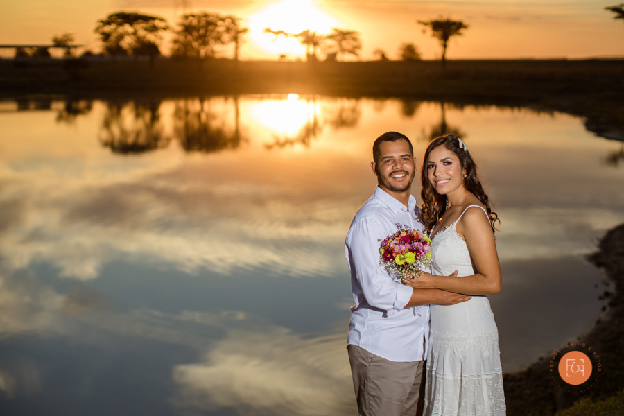 pré wedding casal ao por do sol