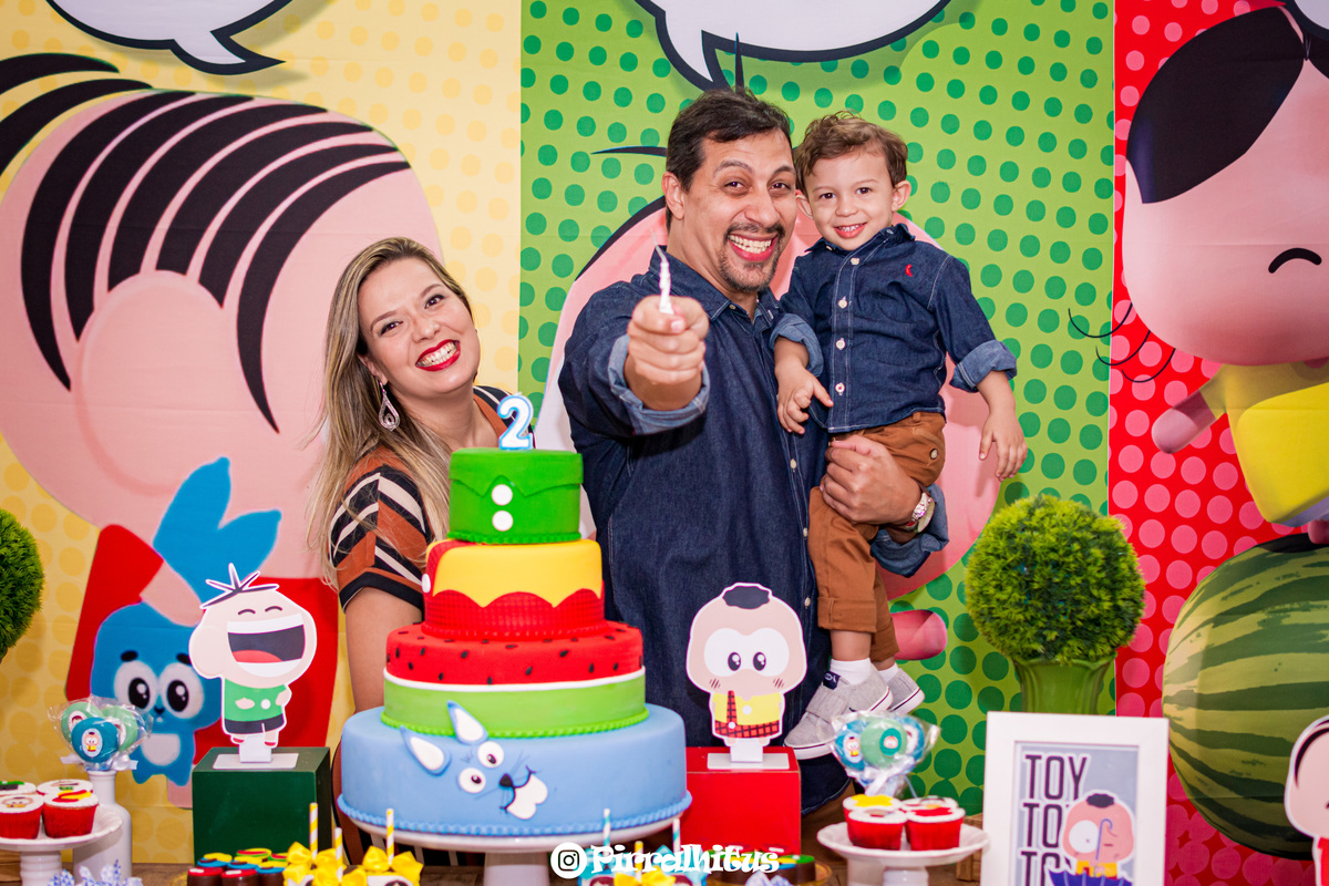 familia da mesa do bolo para ser fotografada