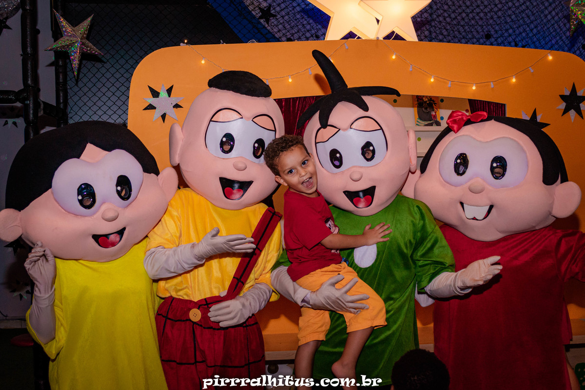 Personagens Vivos da 4 estações na casa de festas Mundo da Lua.