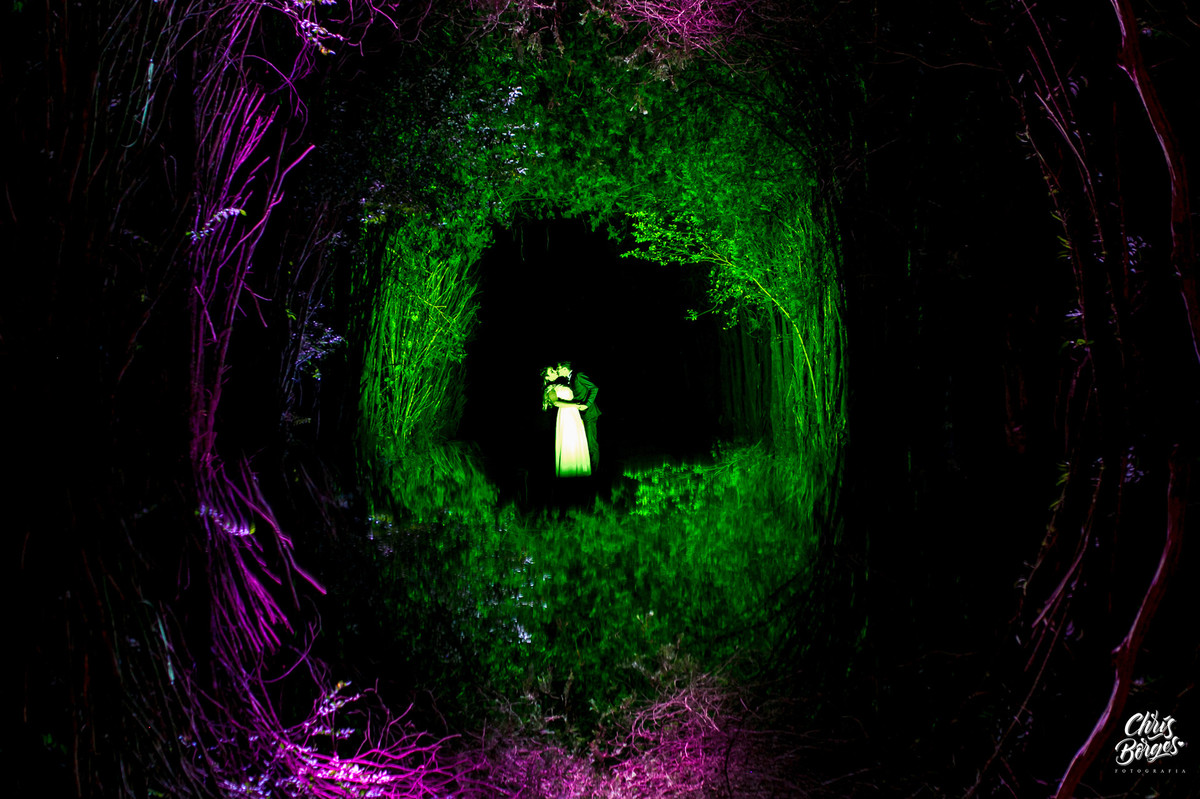 noivos e o espelho reflexivo