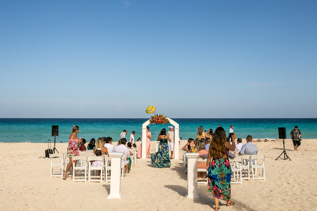 local da cerimônia na praia