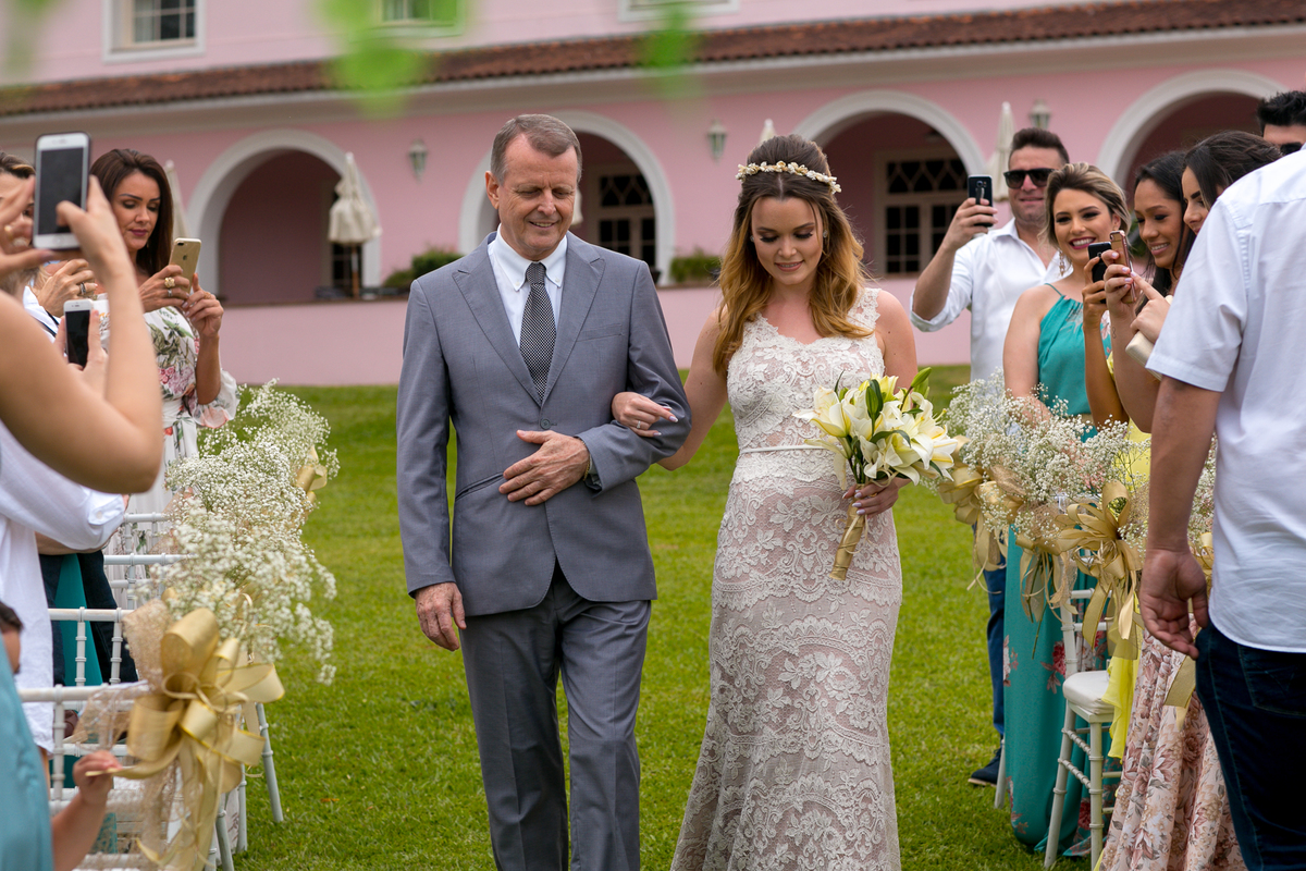 entrada da noiva com seu pai