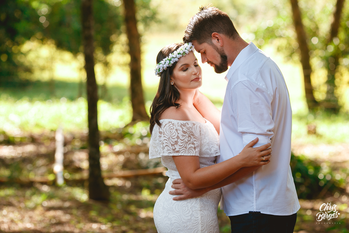 noivos abraçados