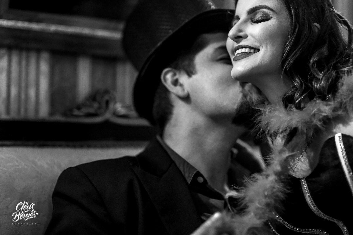 o mágico e sua assistente