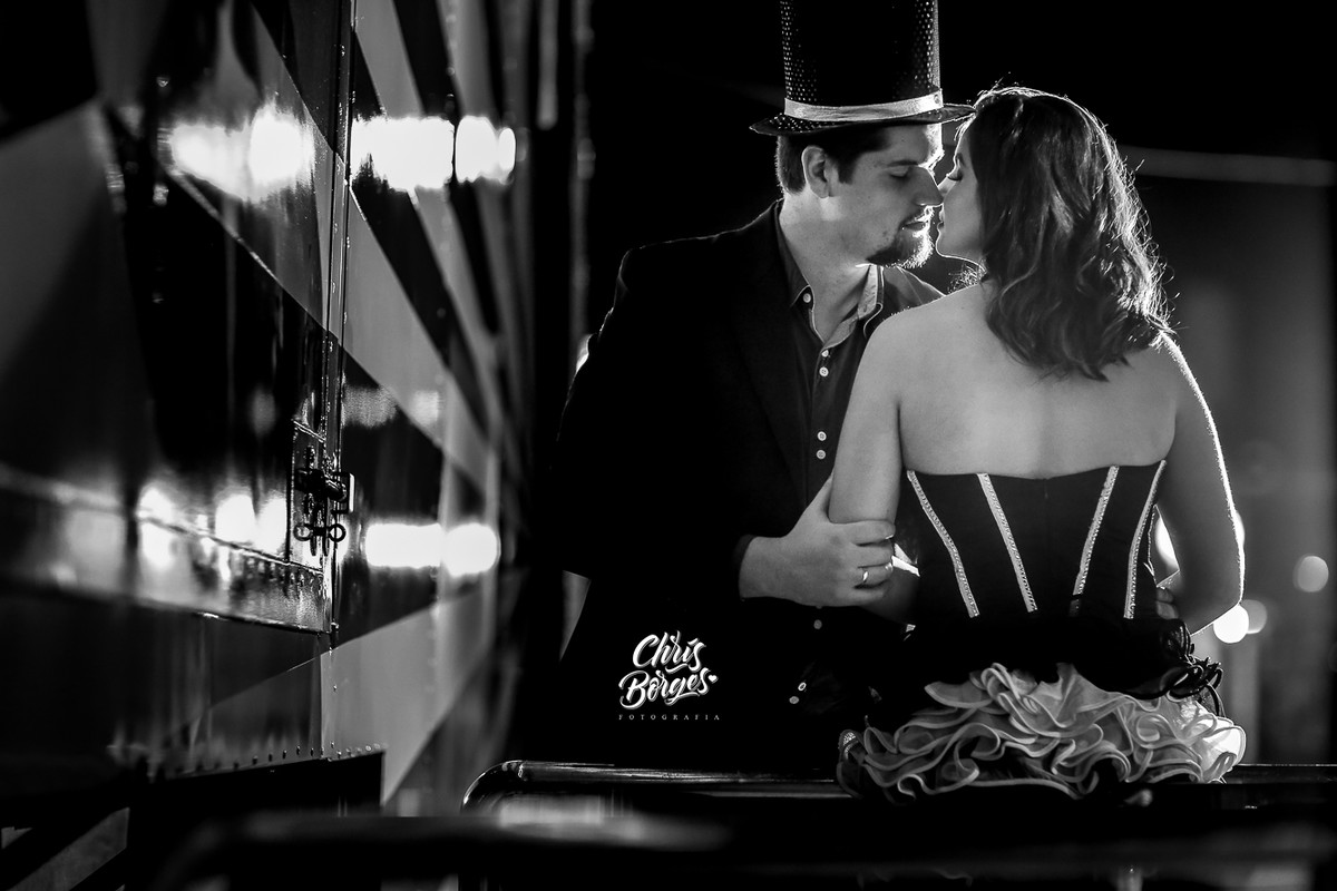 o casal nos bastidores do circo