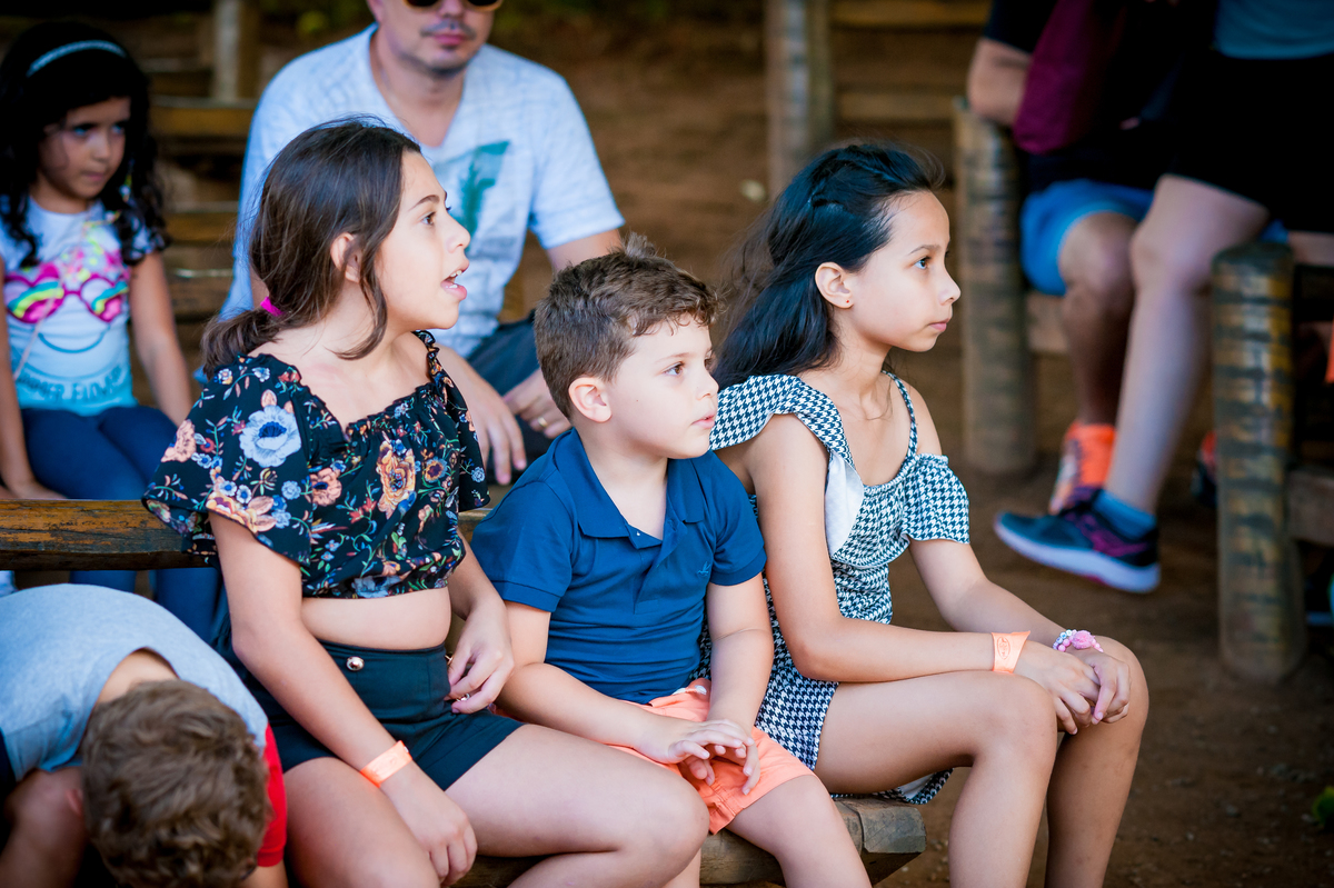 foto aniversário infantil no Pet Zoo, aniversário infantil no Pet Zoo, fotografia de aniversário infantil no Pet Zoo, aniversário no parque, aniversário no zoo, aniversário na fazenda, aniversário com animais, foto an iversário em Cotia