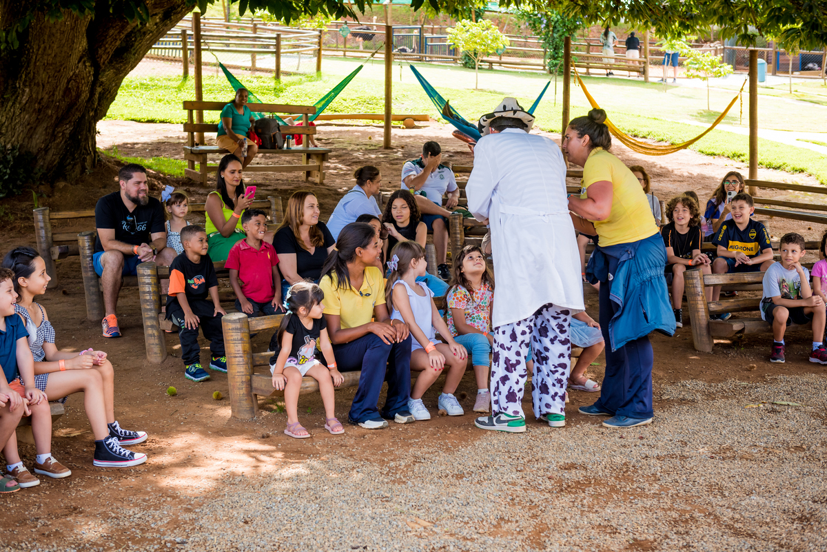 foto aniversário infantil no Pet Zoo, aniversário infantil no Pet Zoo, fotografia de aniversário infantil no Pet Zoo, aniversário no parque, aniversário no zoo, aniversário na fazenda, aniversário com animais, foto an iversário em Cotia