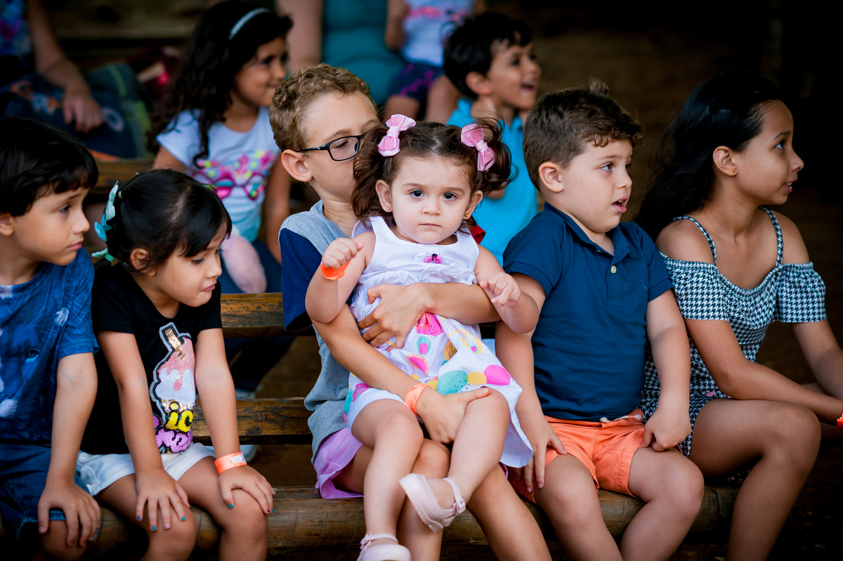 foto aniversário infantil no Pet Zoo, aniversário infantil no Pet Zoo, fotografia de aniversário infantil no Pet Zoo, aniversário no parque, aniversário no zoo, aniversário na fazenda, aniversário com animais, foto an iversário em Cotia