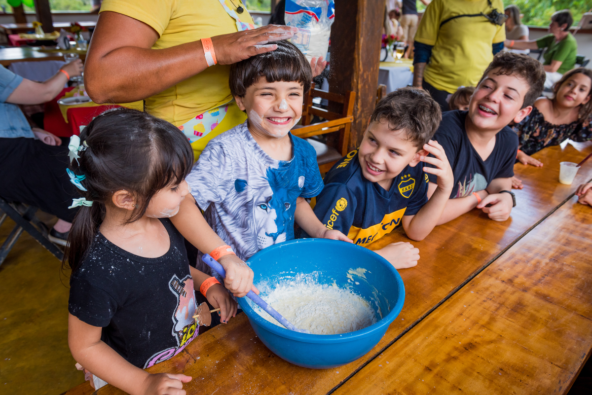 foto aniversário infantil no Pet Zoo, aniversário infantil no Pet Zoo, fotografia de aniversário infantil no Pet Zoo, aniversário no parque, aniversário no zoo, aniversário na fazenda, aniversário com animais, foto an iversário em Cotia