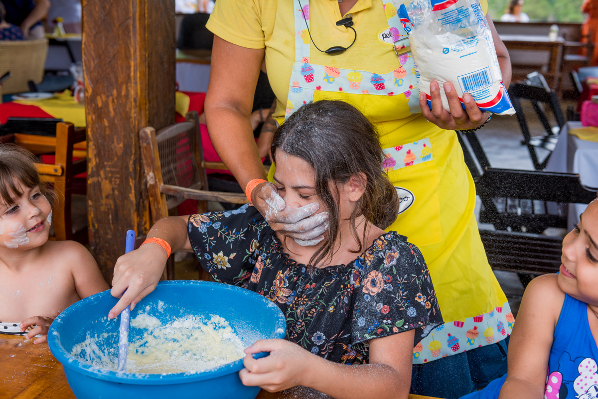 foto aniversário infantil no Pet Zoo, aniversário infantil no Pet Zoo, fotografia de aniversário infantil no Pet Zoo, aniversário no parque, aniversário no zoo, aniversário na fazenda, aniversário com animais, foto an iversário em Cotia