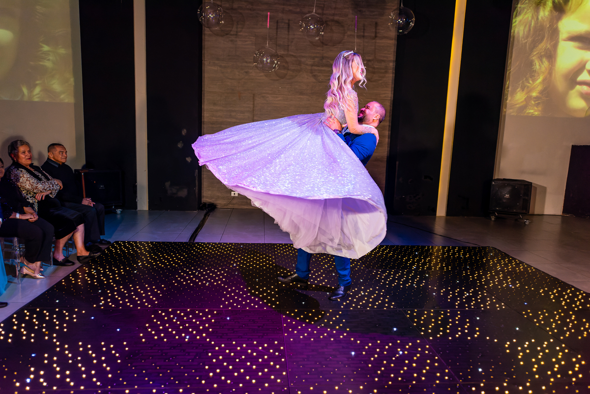 foto 15 anos, foto 15 anos em Alphaville, foto 15 anos em São Paulo, foto com helicóptero, foto no buffet villa baruc, foto 15 anos no buffet villa baruc, villa baruc, foto debutante, fotografia 15 anos em Alphaville, fotografia 15 anos em São Paulo