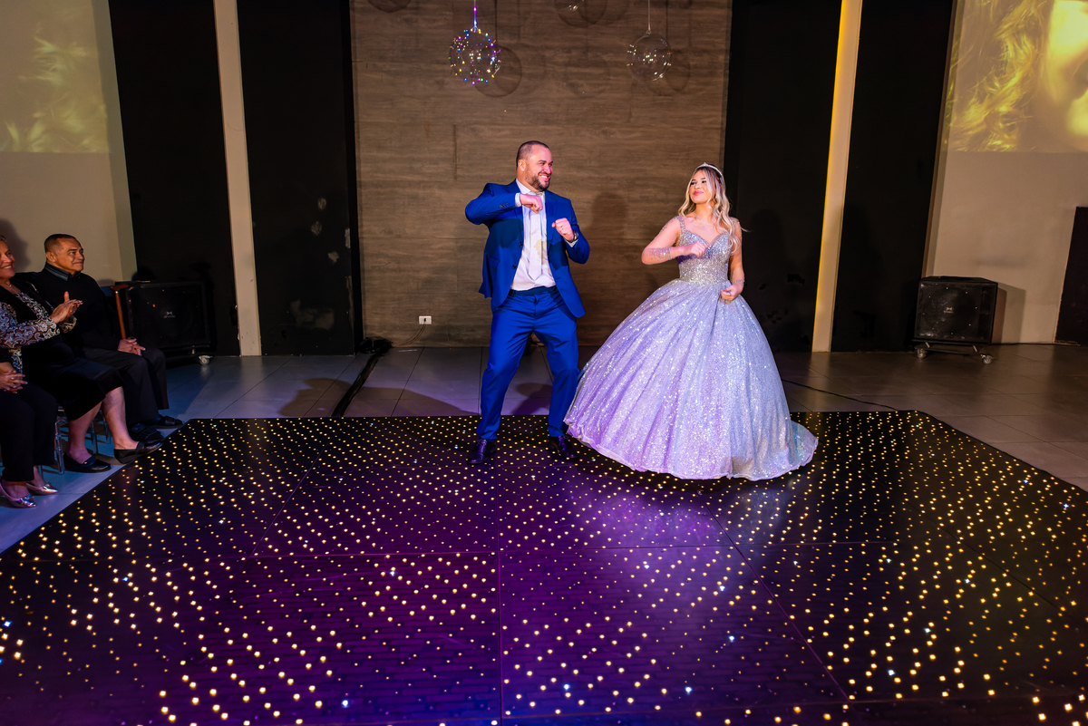 foto 15 anos, foto 15 anos em Alphaville, foto 15 anos em São Paulo, foto com helicóptero, foto no buffet villa baruc, foto 15 anos no buffet villa baruc, villa baruc, foto debutante, fotografia 15 anos em Alphaville, fotografia 15 anos em São Paulo