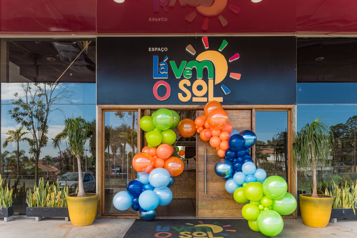 aniversário de 1 ano no Lá Vem o Sol, aniversário infantil em Alphaville, Fotos aniversário infantil, Primeiro aniversário, Fotografia de festa infantil, Fotógrafo de eventos infantis, Festa de um ano temática, Registro fotográfico infantil