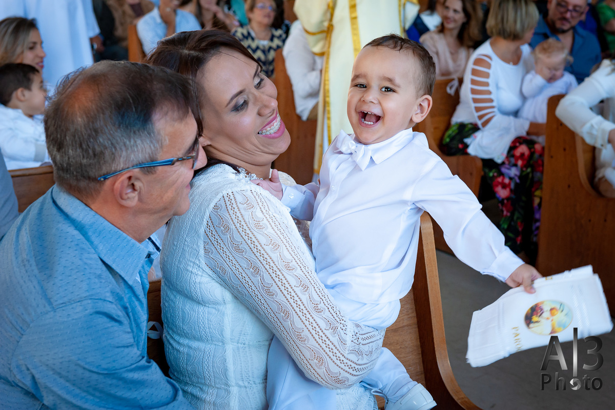 Fotografia de batizado em alphaville. fotografia de batizado católico em alphaville barueri