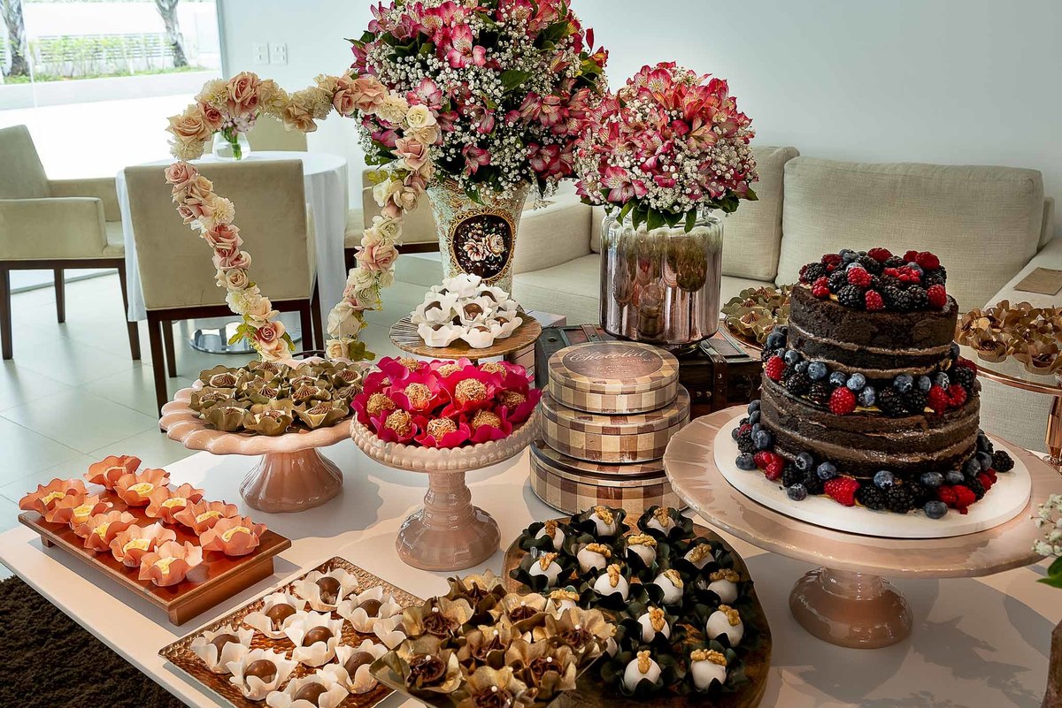 Fotografia de casamento em alphaville no edifício Vogue Alphaville Mesa decorada de casamento