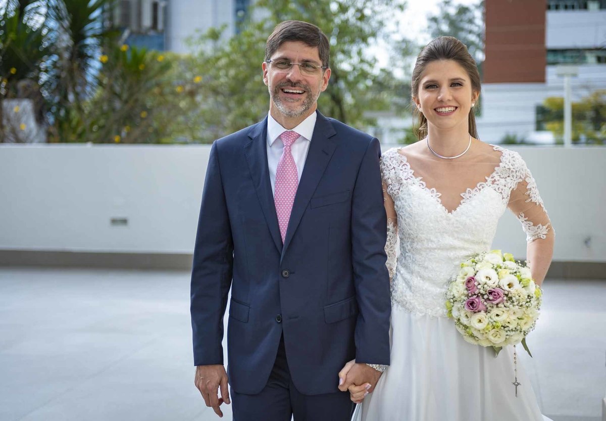 Fotografia de casamento em alphaville no edifício Vogue Alphaville Noiva com o Pai 