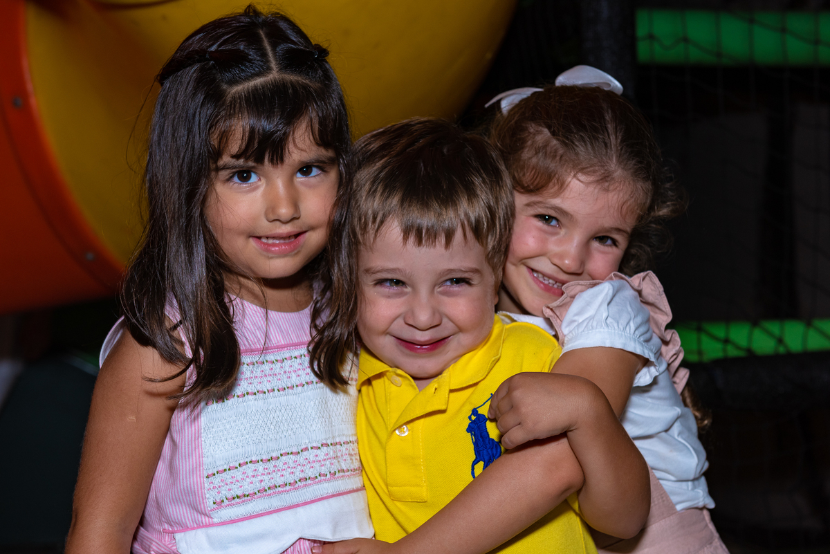 Fotografia de aniversário infantil em alphaville no Buffet Planet Kids alphaville. foto Buffet Planet Kids alphaville. foto Buffet Planet prime alphaville