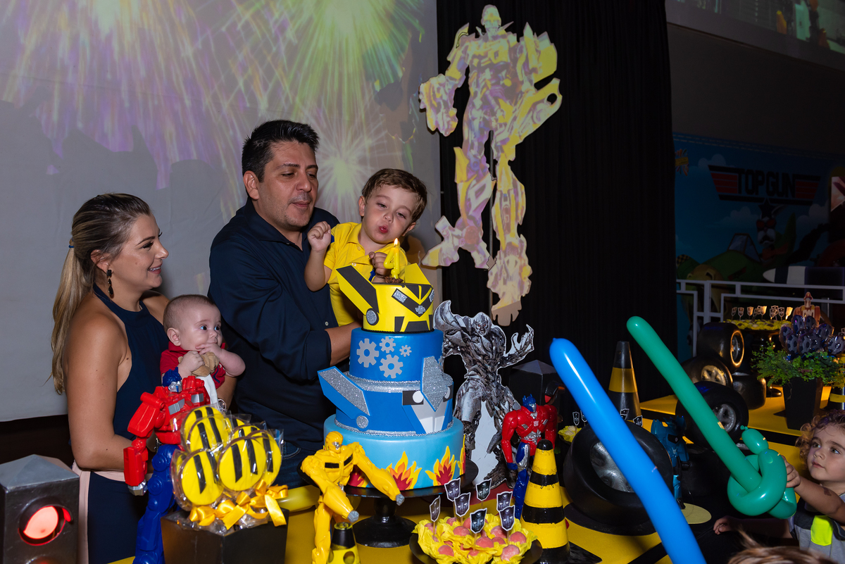 Fotografia de aniversário infantil em alphaville no Buffet Planet Kids alphaville. foto Buffet Planet Kids alphaville. foto Buffet Planet prime alphaville