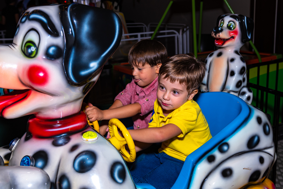 Fotografia de aniversário infantil em alphaville no Buffet Planet Kids alphaville. foto Buffet Planet Kids alphaville. foto Buffet Planet prime alphaville