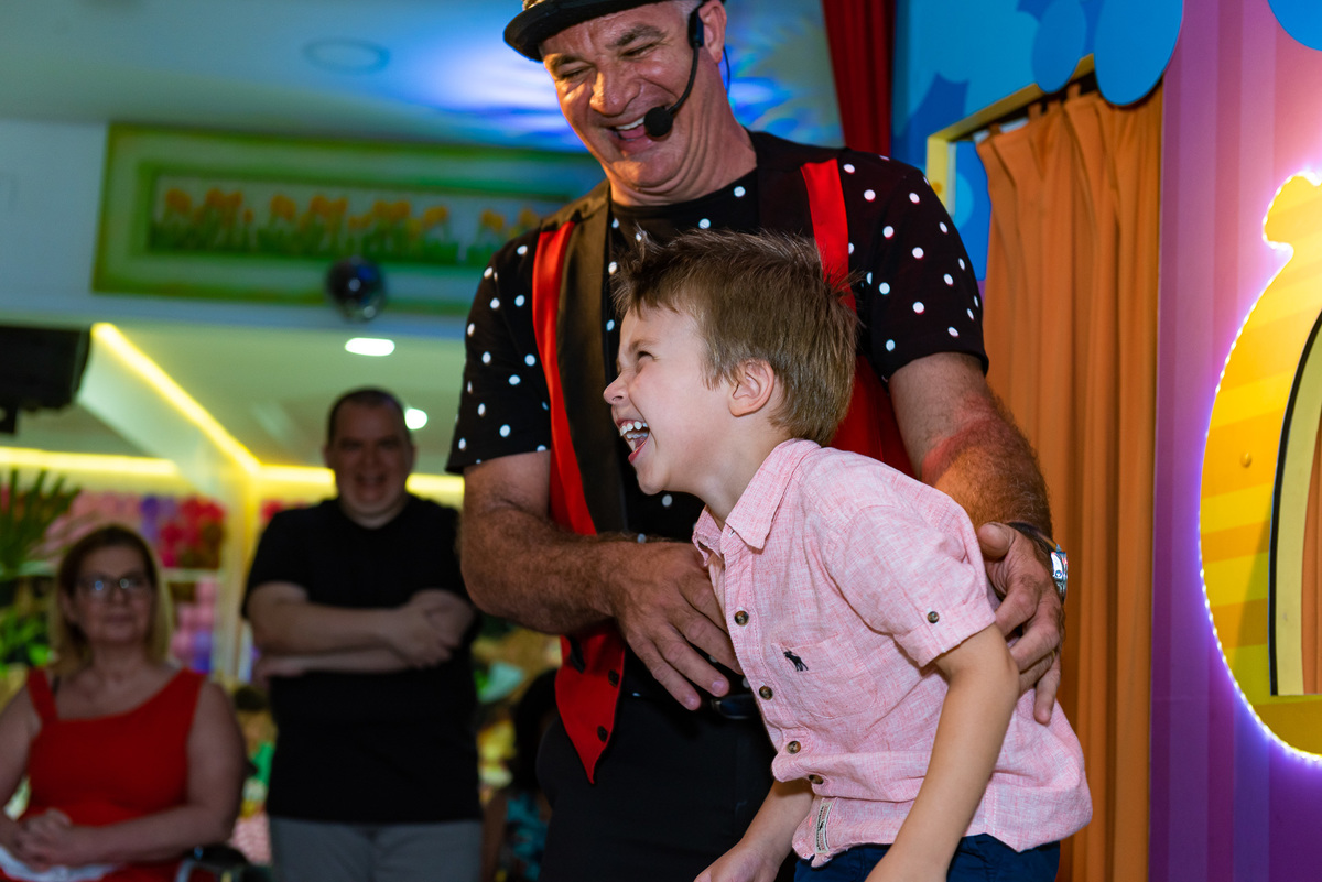 Fotografia de aniversário infantil em buffet de são paulo Masha e o Urso.