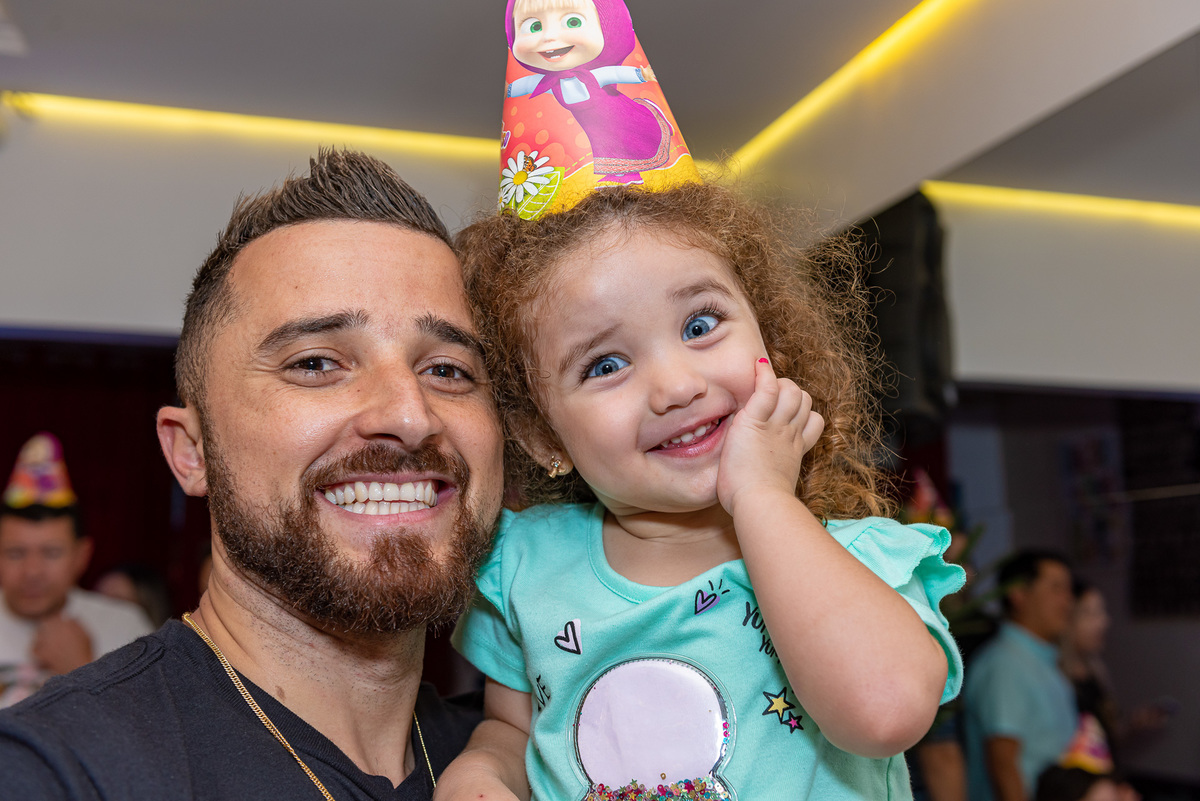 Fotografia de aniversário infantil em buffet de são paulo Masha e o Urso.