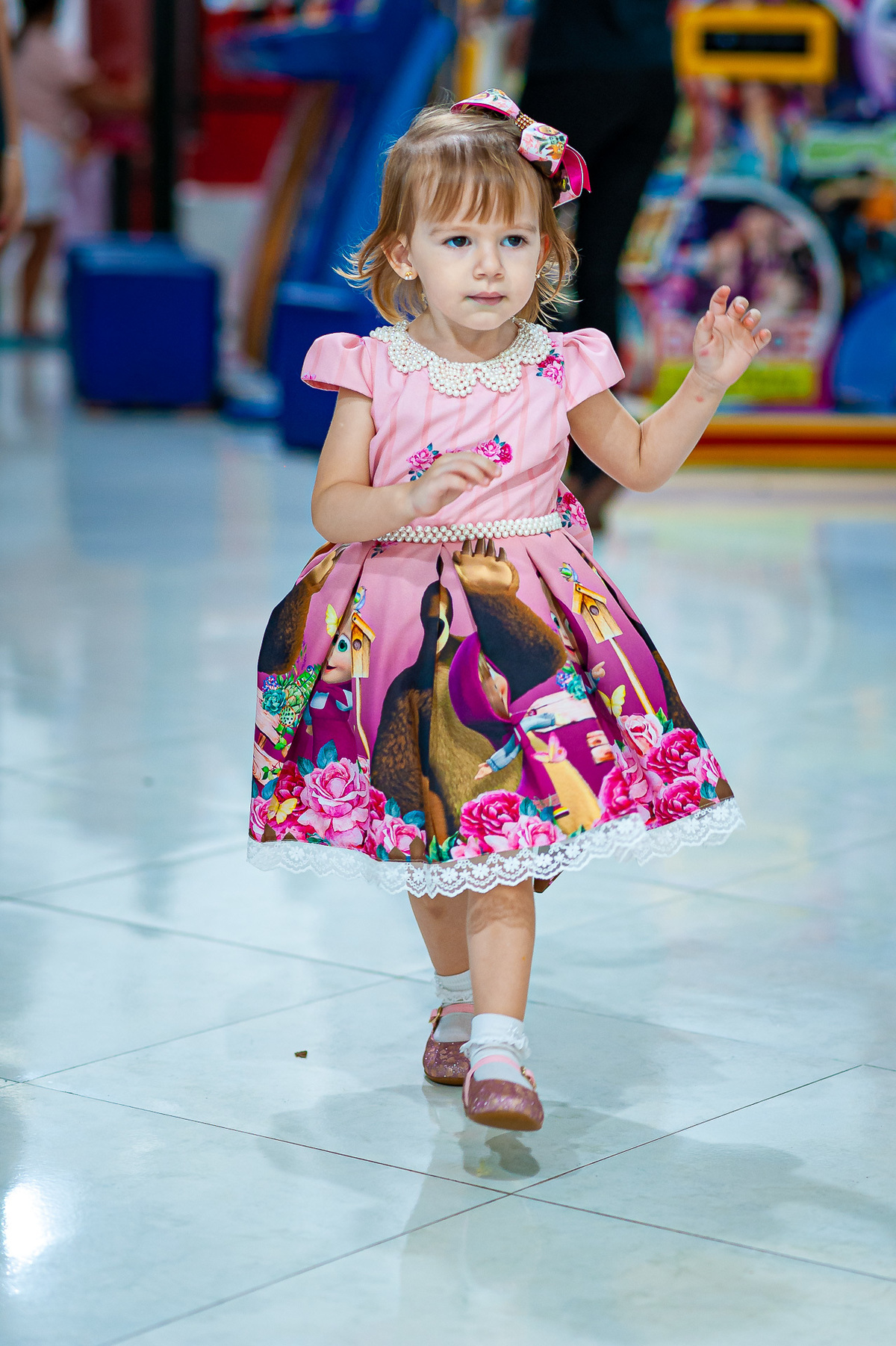 Fotografia de aniversário infantil em buffet de são paulo Masha e o Urso.