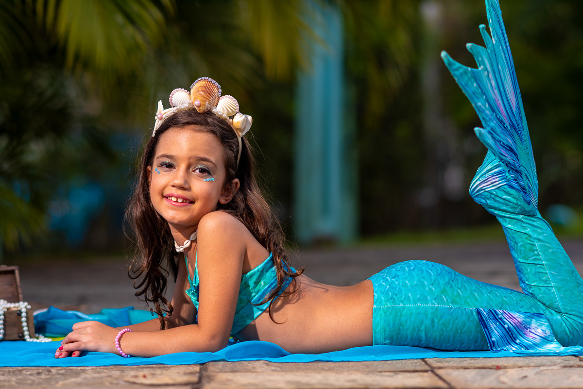 fotografia de ensaio infantil em alphaville sereia para o aniversário infantil