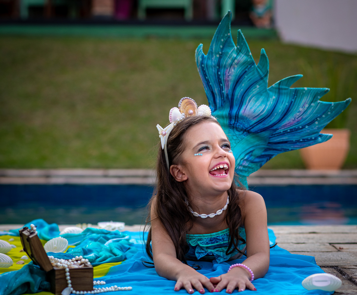 fotografia de ensaio infantil em alphaville sereia para o aniversário infantil