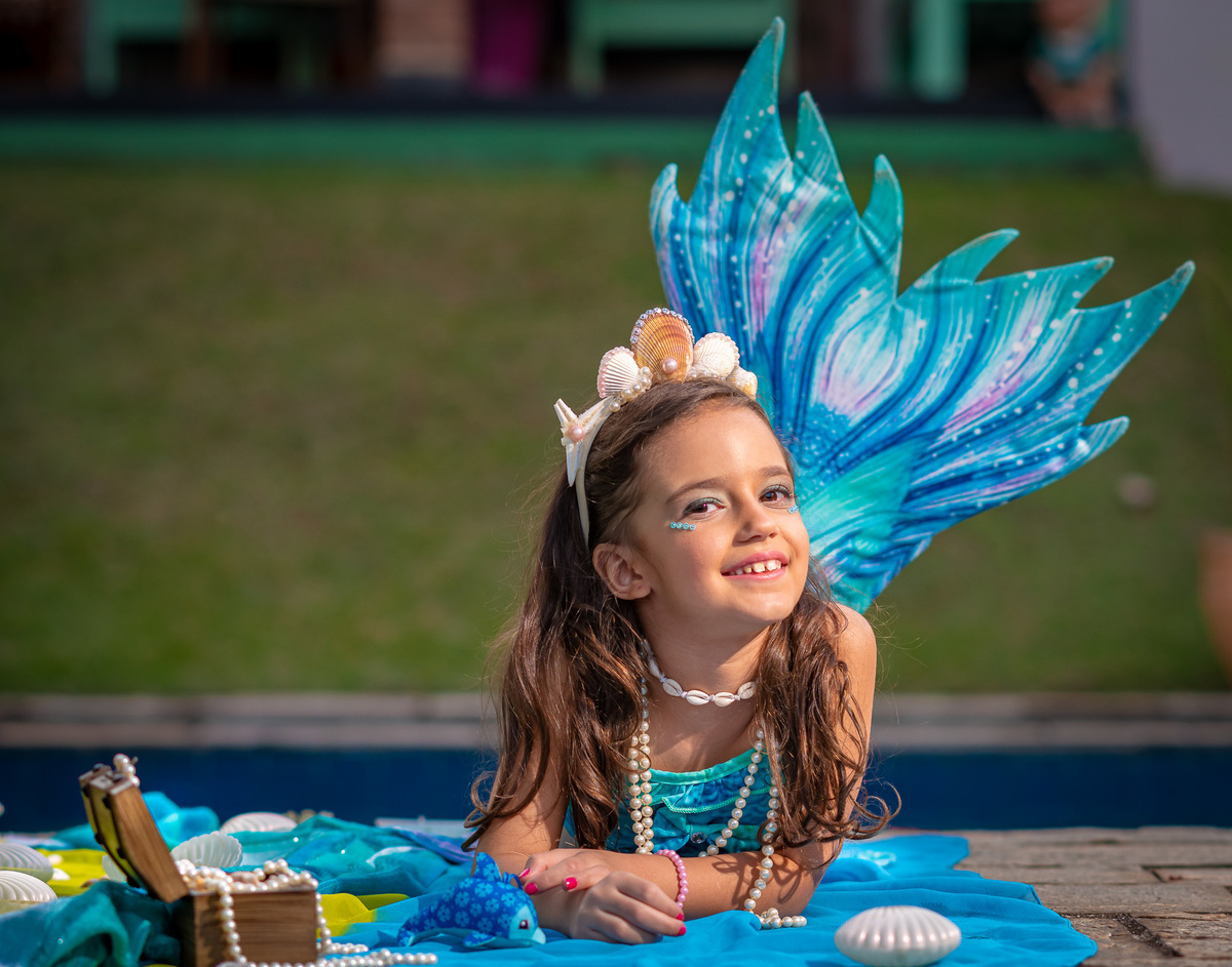 fotografia de ensaio infantil em alphaville sereia para o aniversário infantil