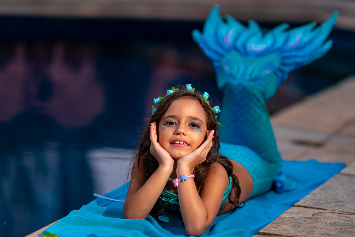 fotografia de ensaio infantil em alphaville sereia para o aniversário infantil