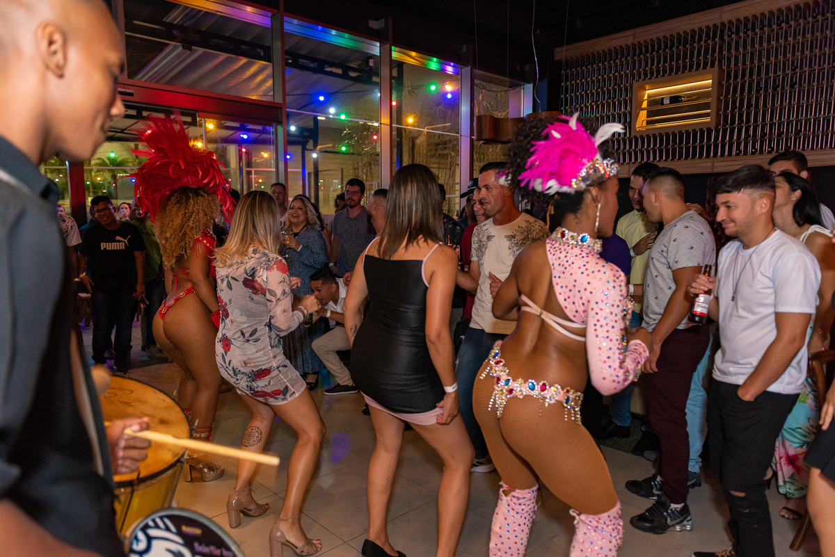 Foto Villa BBM alphaville. foto festa de evento corporativo em alphaville para empresa multinacional WACKER química do brasil. fotos de evento no Villa BBM alphaville. Foto escola de samba Villa BBM alphaville. 