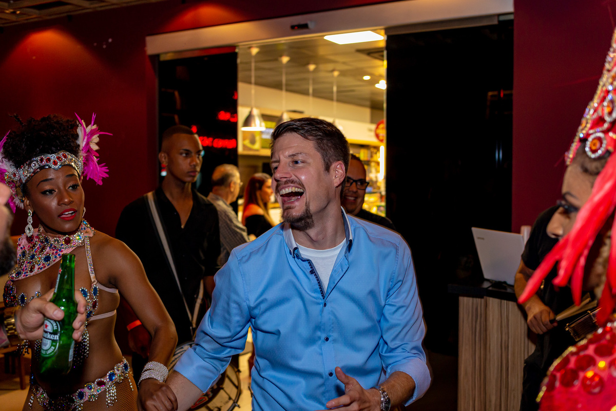 Foto Villa BBM alphaville. foto festa de evento corporativo em alphaville para empresa multinacional WACKER química do brasil. fotos de evento no Villa BBM alphaville. Foto escola de samba Villa BBM alphaville. 