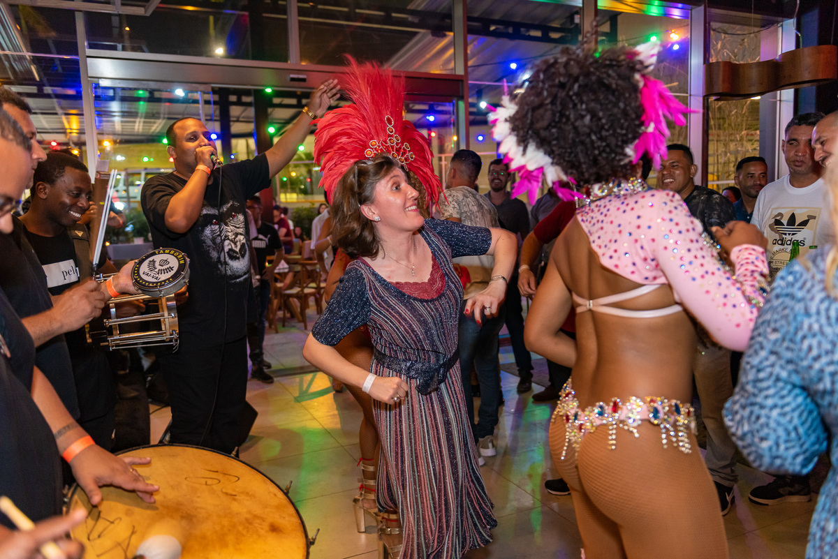 Foto Villa BBM alphaville. foto festa de evento corporativo em alphaville para empresa multinacional WACKER química do brasil. fotos de evento no Villa BBM alphaville. Foto escola de samba Villa BBM alphaville. 