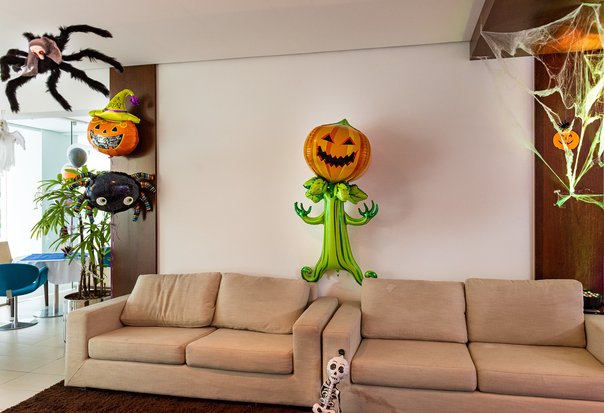 foto de aniversário infantil Halloween em alphaville. decoração Halloween. fotografia aniversário Halloween. decoração dia das bruxas. foto decoração infantil Halloween.