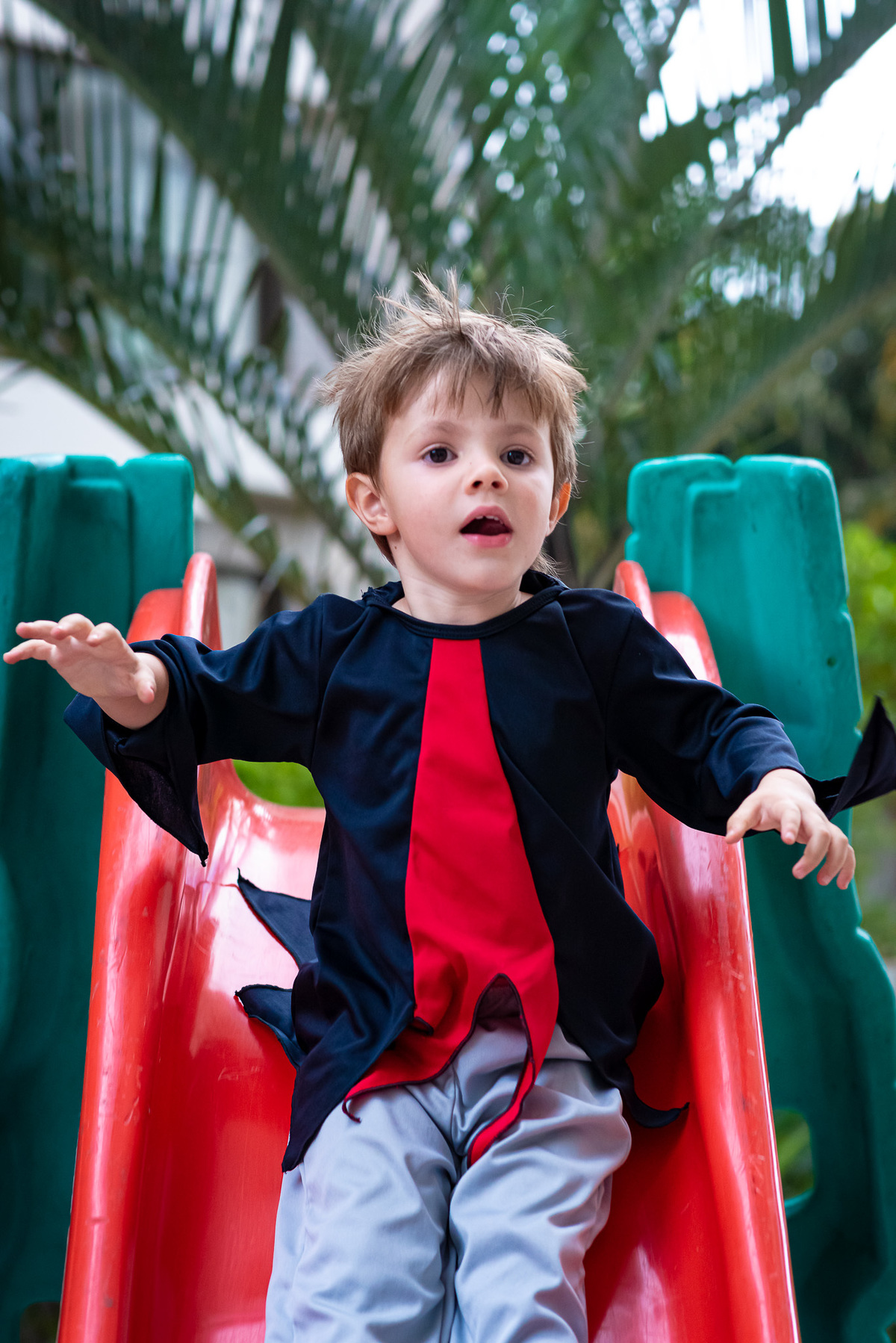 foto de aniversário infantil Halloween em alphaville. decoração Halloween. fotografia aniversário Halloween. decoração dia das bruxas. foto decoração infantil Halloween.