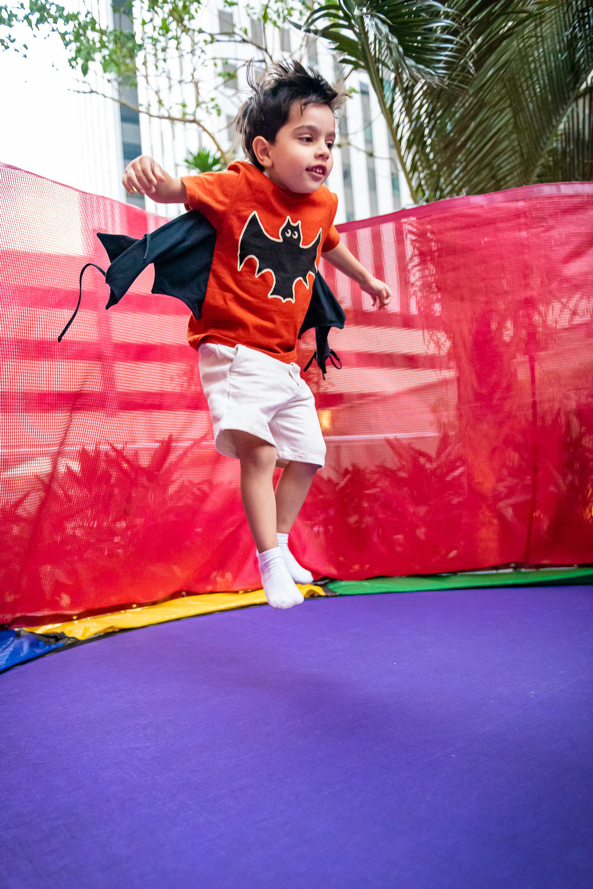 foto de aniversário infantil Halloween em alphaville. decoração Halloween. fotografia aniversário Halloween. decoração dia das bruxas. foto decoração infantil Halloween.