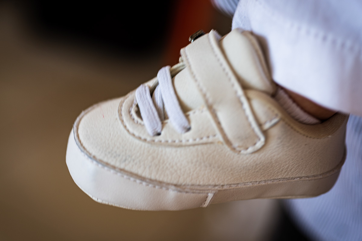 fotografia de batizado. fotografia de batizado em alphaville. fotografia de batizado na igreja nossa senhora de lourdes alphaville. fotografia de batizado na igreja nova de alphaville. fotografia de batizado com imersão.