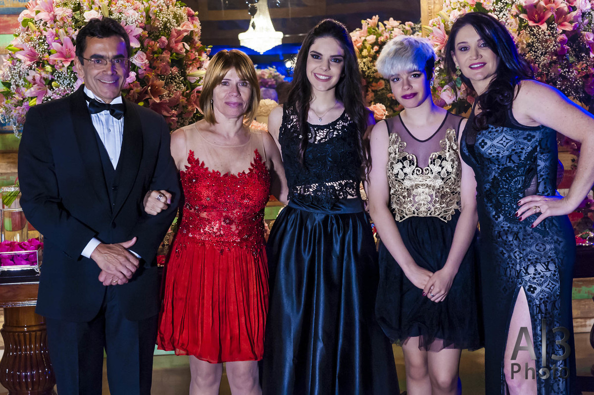 fotografia de aniversário de 15 anos em Alphaville, fotografia de 15 anos no Armazém 465 em Alphaville