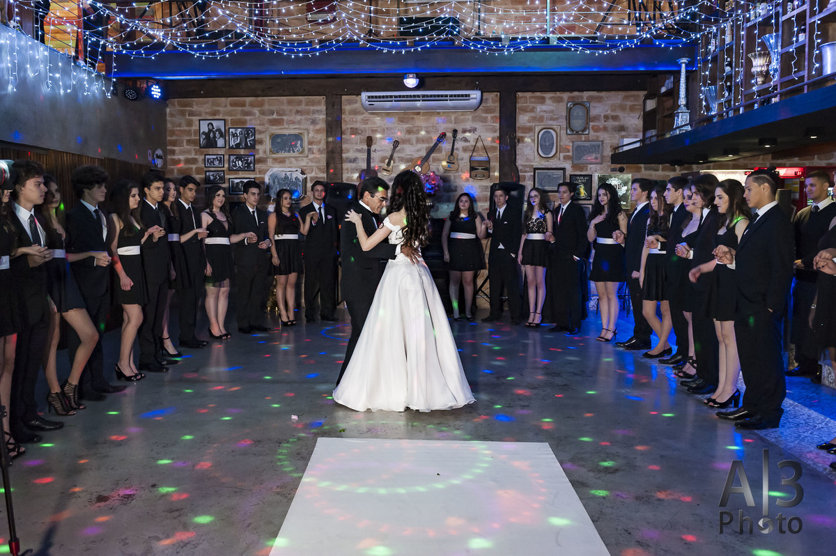 fotografia de aniversário de 15 anos em Alphaville, fotografia de 15 anos no Armazém 465 em Alphaville