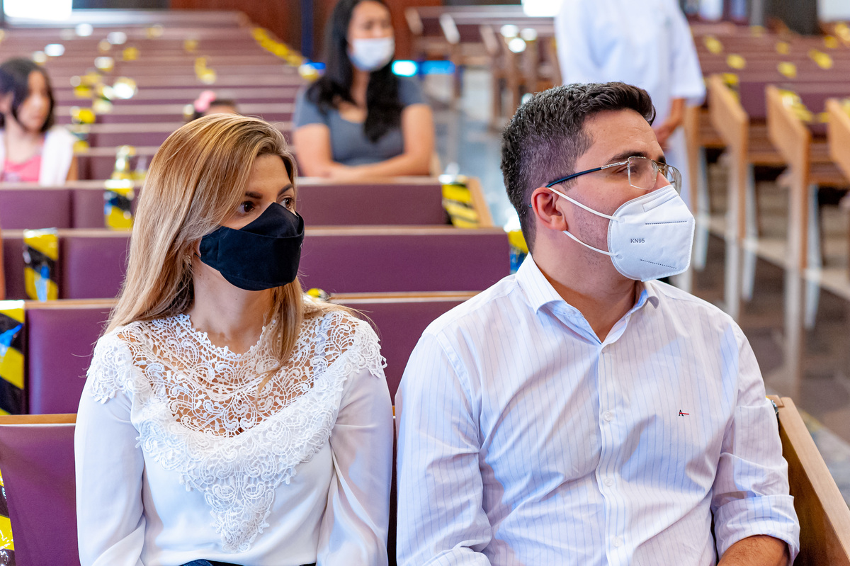 Fotografia de batizado na igreja Nossa Senhora de Lourdes Alphaville, fotografia de batizado em alphaville, batizado de menina, batizado católico de menina, batizado católico de meninas, batizado triplo de meninas