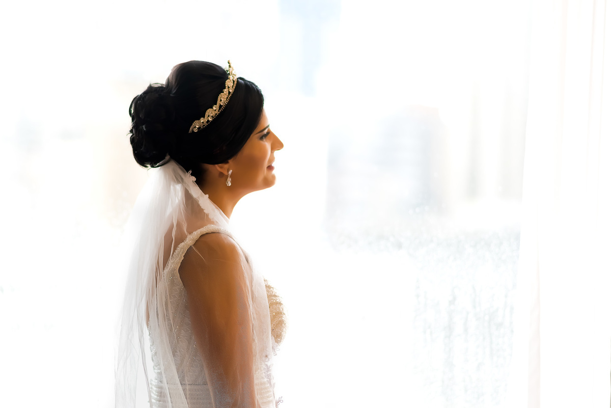 noiva no making of na janela