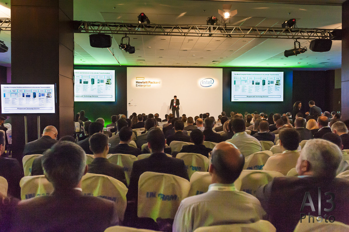 Fotografia corporativa em Alphaville - Fotografias do HP Enterprise - Kick off 2017, ocorrido em Alphaville para a HP Enterprise Alphaville. foto evento no complexo madeira alphaville.