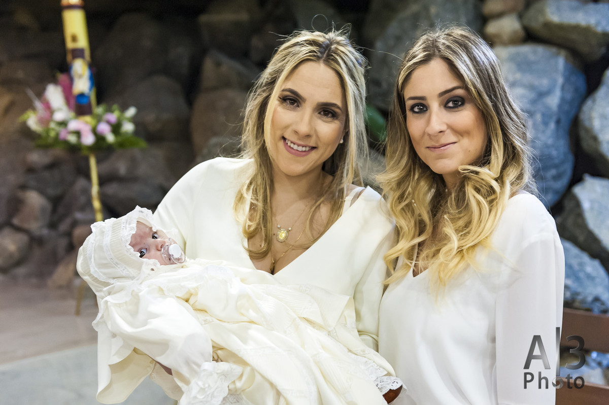 Fotografia de batizado em Alphaville. Fotografia de batizado na gruta Alphaville. Foto de batizado